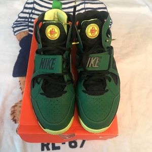 Nike Zoom Huarache Tr Pre-Owned size 11